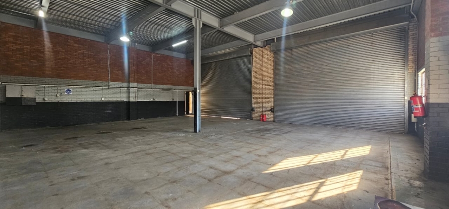 To Let commercial Property for Rent in Beacon Bay Eastern Cape